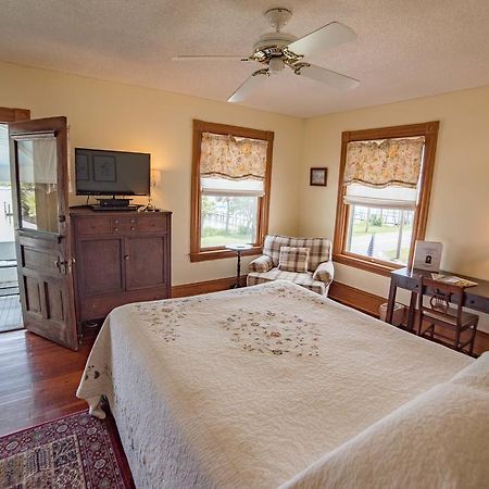 نيو سميرنا بيتش Night Swan Intracoastal Bed & Breakfast المظهر الخارجي الصورة