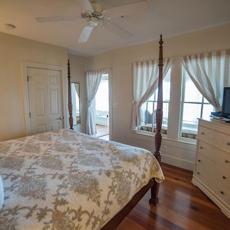 نيو سميرنا بيتش Night Swan Intracoastal Bed & Breakfast المظهر الخارجي الصورة