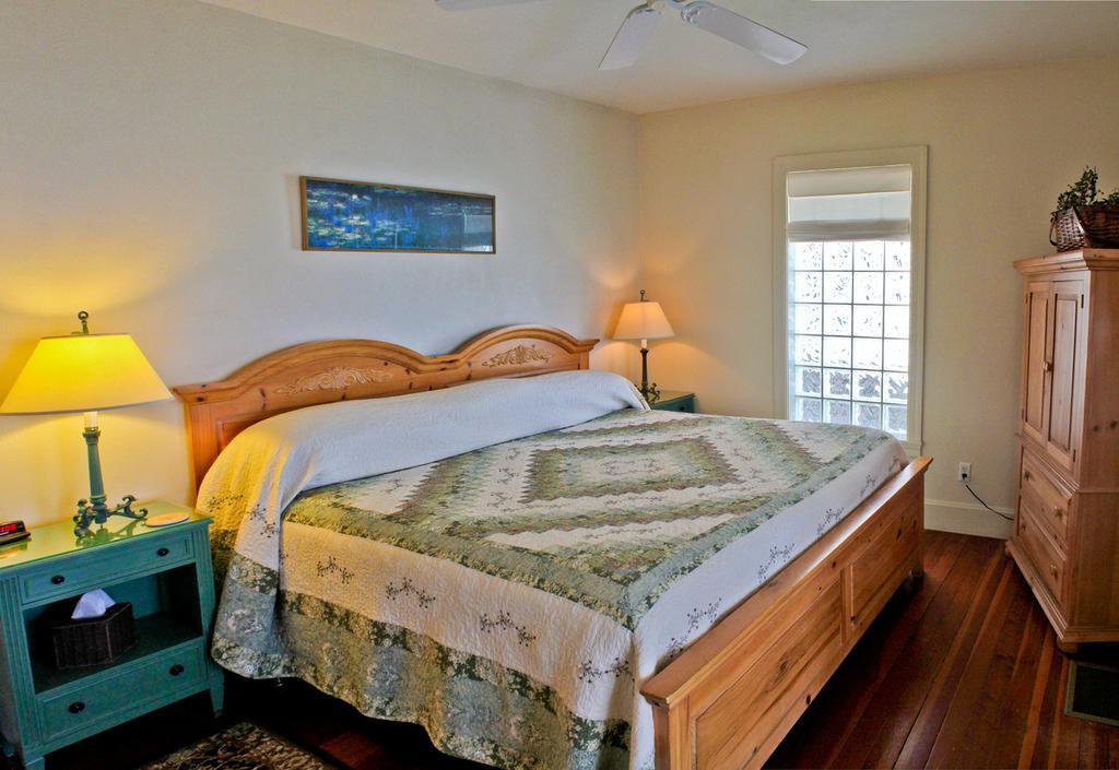 نيو سميرنا بيتش Night Swan Intracoastal Bed & Breakfast المظهر الخارجي الصورة