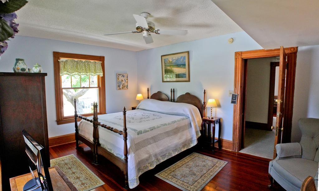 نيو سميرنا بيتش Night Swan Intracoastal Bed & Breakfast المظهر الخارجي الصورة