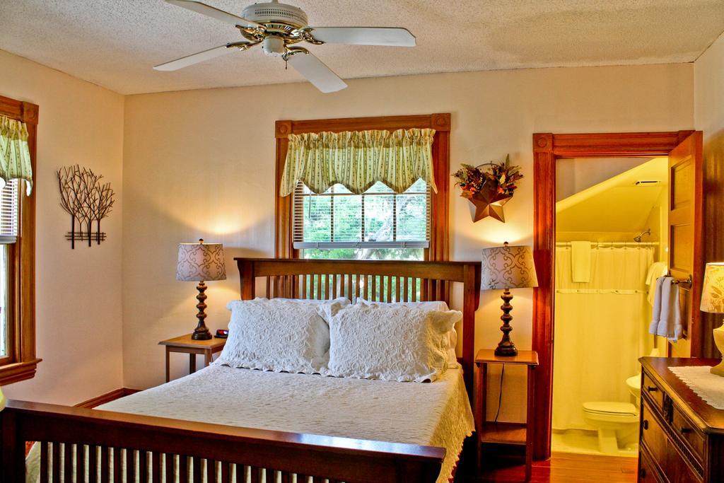 نيو سميرنا بيتش Night Swan Intracoastal Bed & Breakfast المظهر الخارجي الصورة