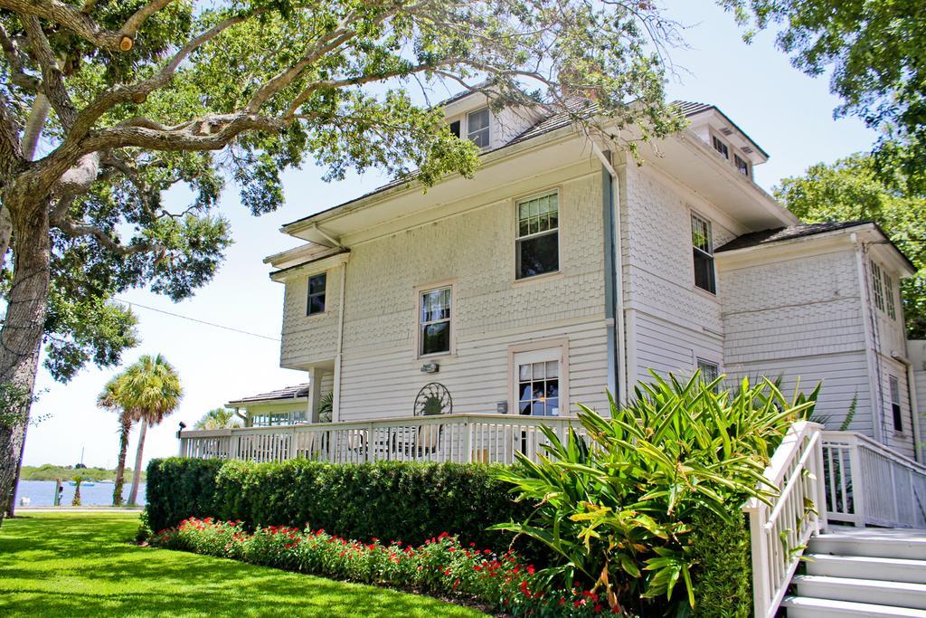 نيو سميرنا بيتش Night Swan Intracoastal Bed & Breakfast المظهر الخارجي الصورة