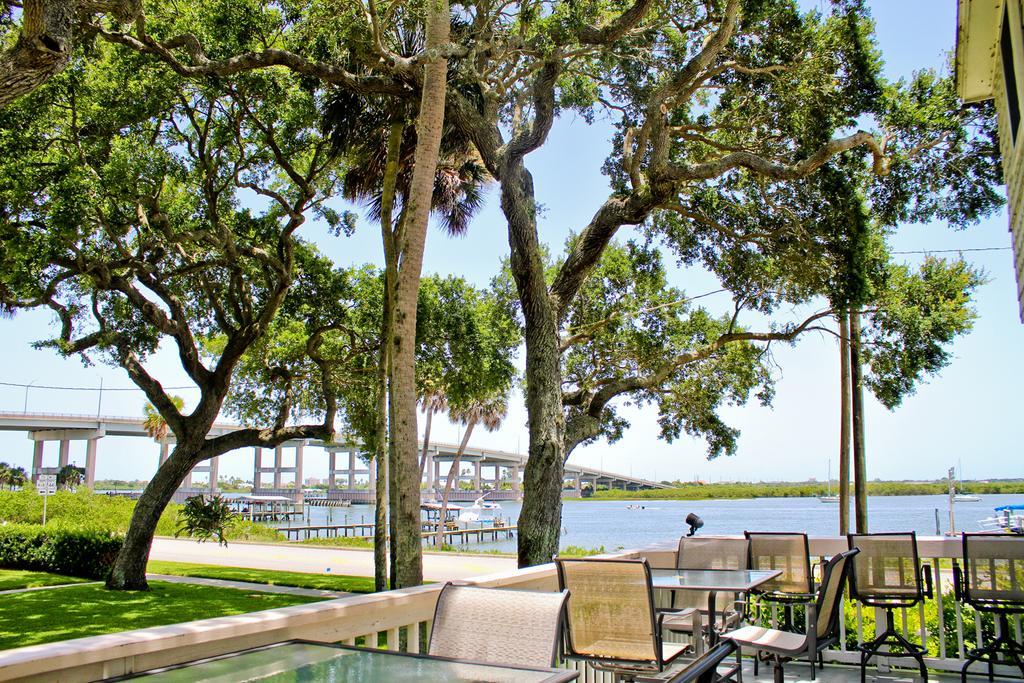 نيو سميرنا بيتش Night Swan Intracoastal Bed & Breakfast المظهر الخارجي الصورة