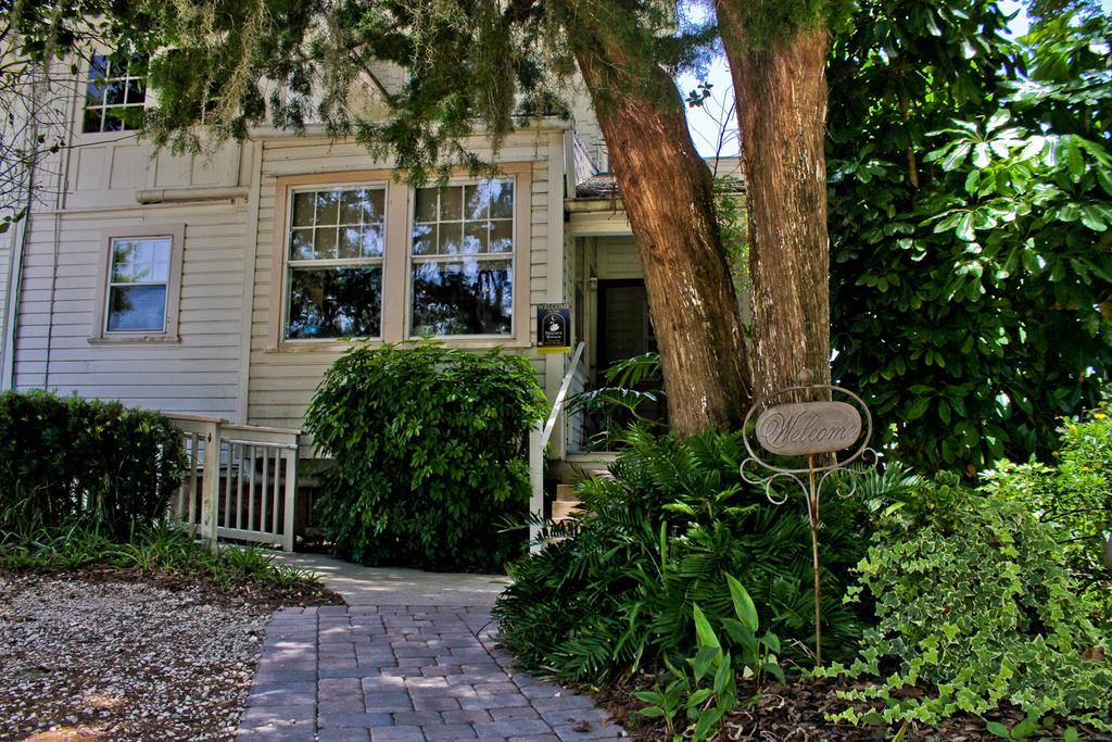 نيو سميرنا بيتش Night Swan Intracoastal Bed & Breakfast المظهر الخارجي الصورة