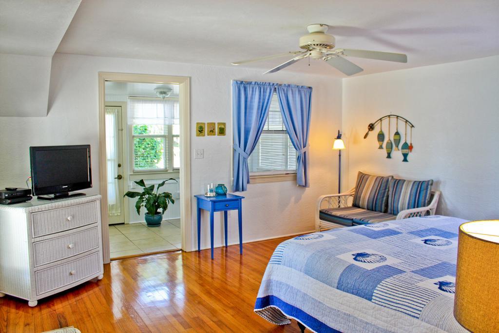 نيو سميرنا بيتش Night Swan Intracoastal Bed & Breakfast المظهر الخارجي الصورة