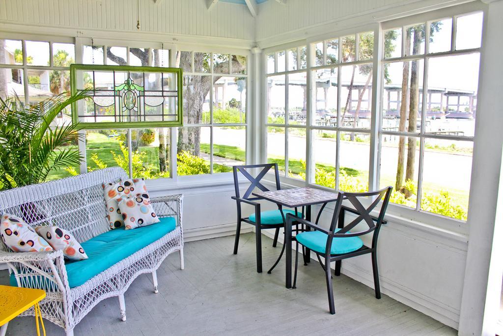نيو سميرنا بيتش Night Swan Intracoastal Bed & Breakfast المظهر الخارجي الصورة